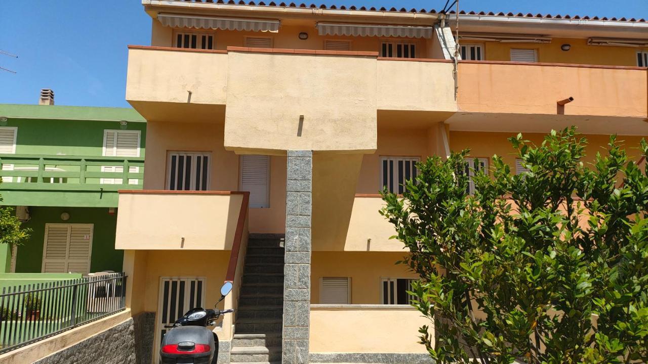 Oasy6 Apartman Villasimius Kültér fotó