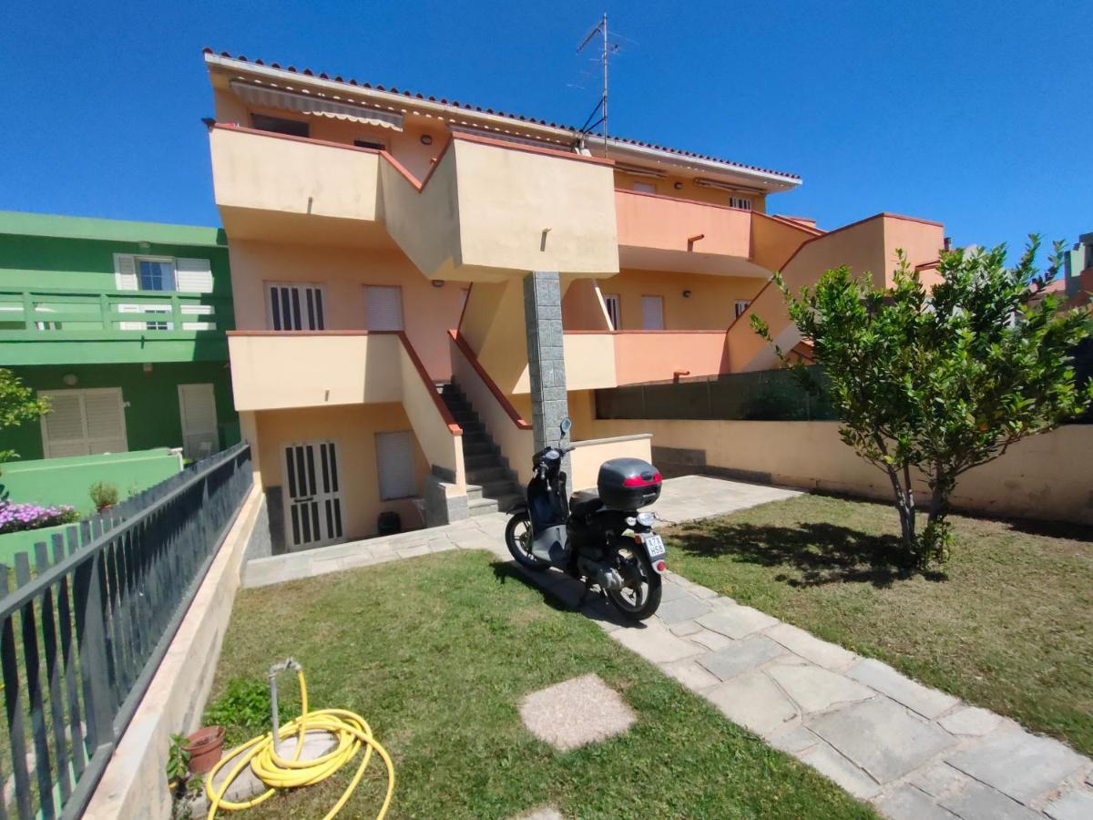 Oasy6 Apartman Villasimius Kültér fotó